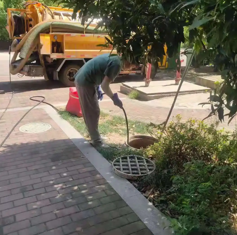 南岳市政排污管道清淤疏通——专业团队，让您全程省心！